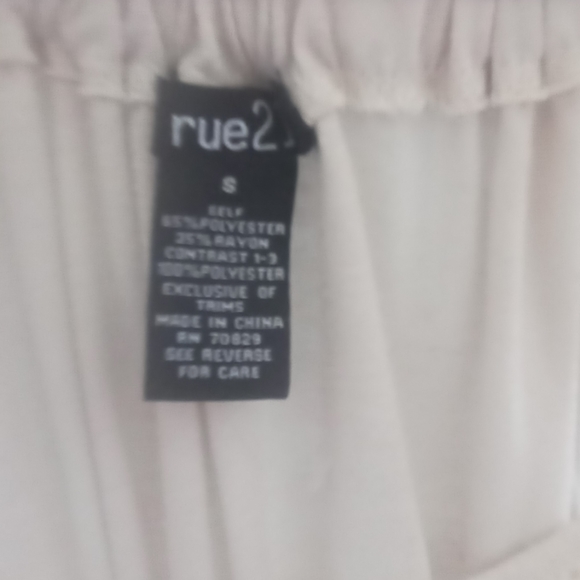 Cream shirt - Picture 5 of 5